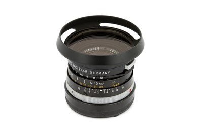 Lot 48 - A Leitz Summilux f/1.4 35mm Lens