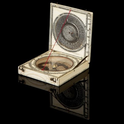Lot 154 - A 17th Century Ivory Magnetic Azimuth Pocket Sundial