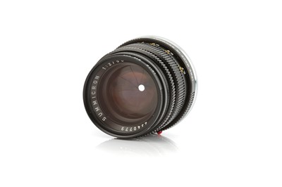 Lot 60 - A Leitz Summicron f/2 50mm Lens