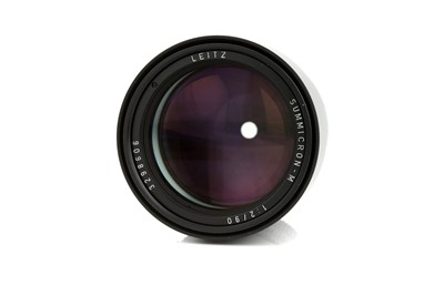 Lot 66 - A Leitz Summicron-M f/2 90mm Lens