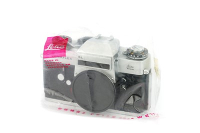 Lot 75 - A Leica Leicaflex SL SLR Body