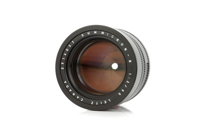 Lot 87 - A Leitz Summicron-R f/2 90mm Lens