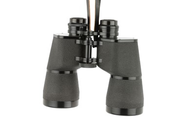 Lot 338 - A Pair of Carl Zeiss 15x60 Binoculars