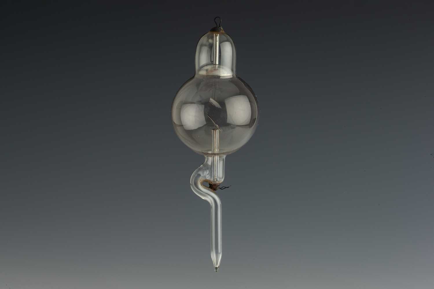 Lot 450 - An Early X-Ray tube