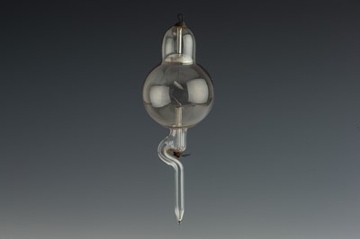 Lot 450 - An Early X-Ray tube