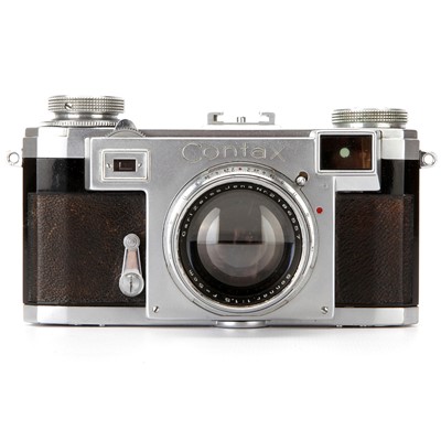 Lot 66 - A Zeiss Ikon Contax IIa Rangefinder Camera