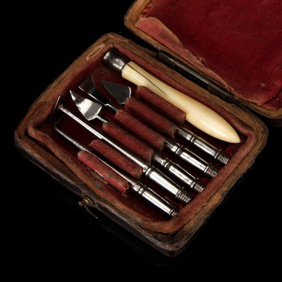 Lot 102 - A Set of Georgian Dental Scalers with Mirror