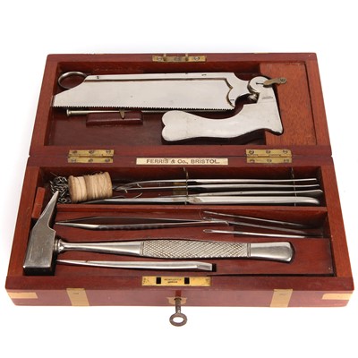 Lot 134 - A Post Mortem Set