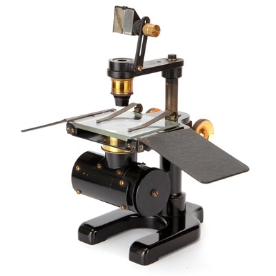 Lot 165 - A Dissecting Projection & Drawing Microscope