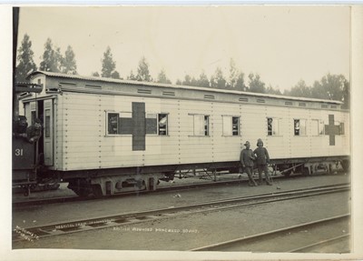 Lot 105 - JAN VAN HOEPEN (1866-1922), M BENNETT, Boer War Photographs