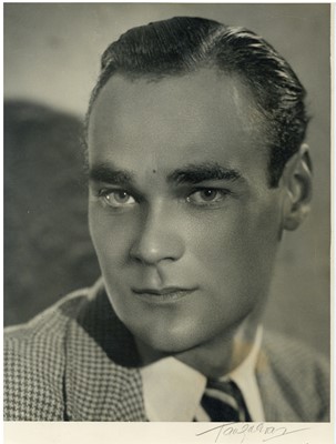 Lot 160 - PAUL TANQUERAY (1905-1991) Portrait of a Man