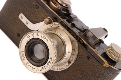 Lot 1007 - A Leica Model Ia Close Focus Camera