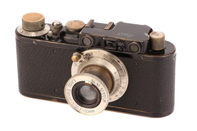 Lot 1011 - A Leica II Rangefinder Camera