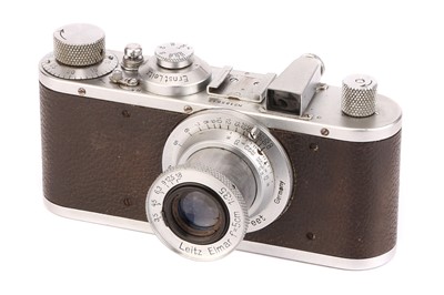 Lot 1016 - A Leica Standard Model E Camera