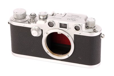 Lot 1017 - A Leica IIIc Rangefinder Body