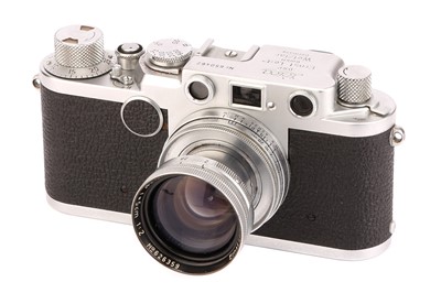 Lot 1024 - A Leica IIf Rangefinder Camera