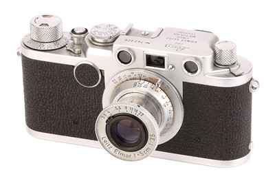 Lot 1027 - A Leica IIf Rangefinder Camera