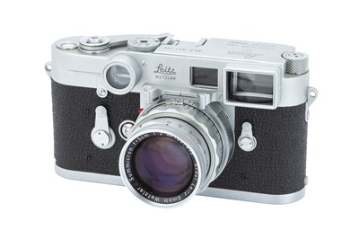 Lot 46 - A Leica M3 Rangefinder Camera