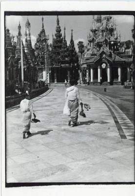 Lot 146 - PAUL POPPER ARCHIVE, 132 Vintage Photographs of Burma (Myanmar)