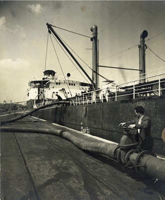 Lot 165 - EDWARD STEWART BALE (1889-1944), Liverpool Shipping Exhibition Photographs