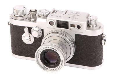 Lot 1032 - A Leica IIIg Rangefinder Camera