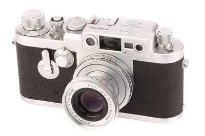 Lot 1034 - A Leica IIIg Rangefinder Camera