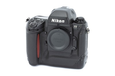 Lot 190 - A Nikon F5 Professional SLR Body