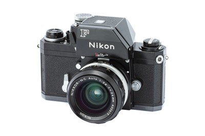 Lot 183 - A Nikon FTn SLR Camera