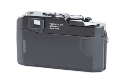 Lot 142 - A Voigtlander Bessa R Rangefinder Camera