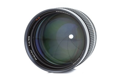 Lot 222 - A Carl Zeiss Planar T* f/1.4 85mm Lens