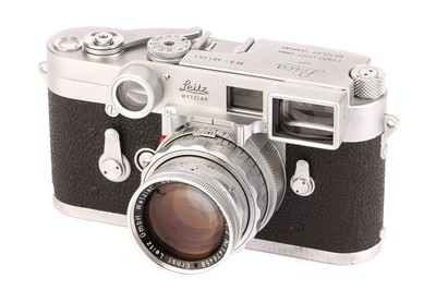 Lot 1056 - A Leica M3 DS Rangefinder Camera