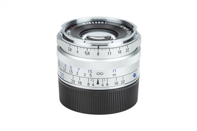 Lot 69 - A Carl Zeiss ZM C Biogon T* f/2.8 35mm Lens