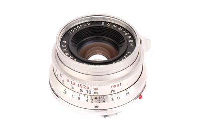 Lot 1074 - A Leitz Summicron f/2 35mm Lens