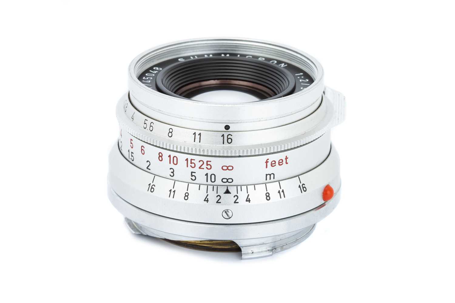 Lot 63 - A Leitz Summicron f/2 35mm Lens