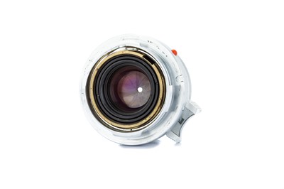 Lot 63 - A Leitz Summicron f/2 35mm Lens