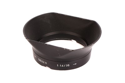 Lot 1096 - A Leitz OLLUX Lens Hood