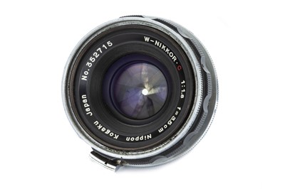 Lot 160 - A Nikon W-Nikkor.C f/1.8 35mm Lens