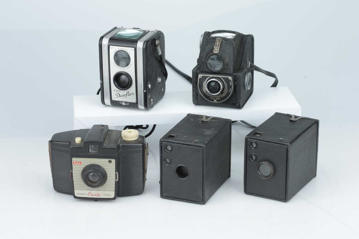 Lot 220 - A Selection of Box Type Cameras